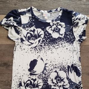 LuLaRoe shirt